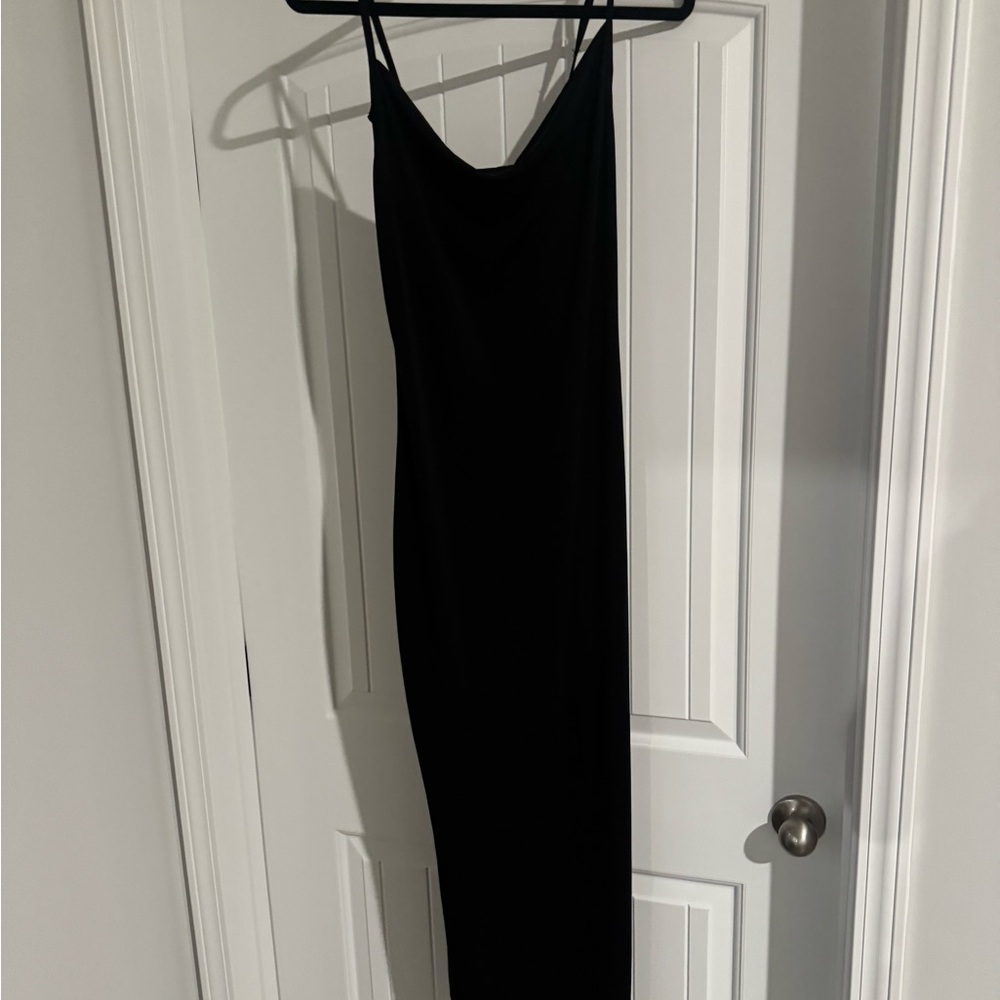 Elegant Black Maxi Dress